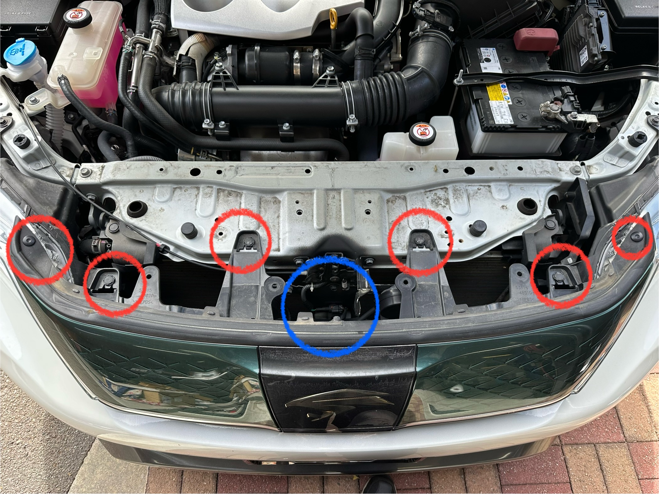 toyota　トヨタ　ハリアー　60ハリアー　60系　フロントグリル取付　取り外し　ボンネットスポイラー取り外し　