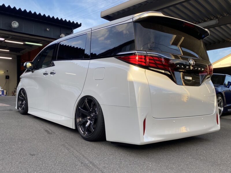 カスタムブログ】40ALPHARDをエアサス化！！ ｜ KUHL(クール)