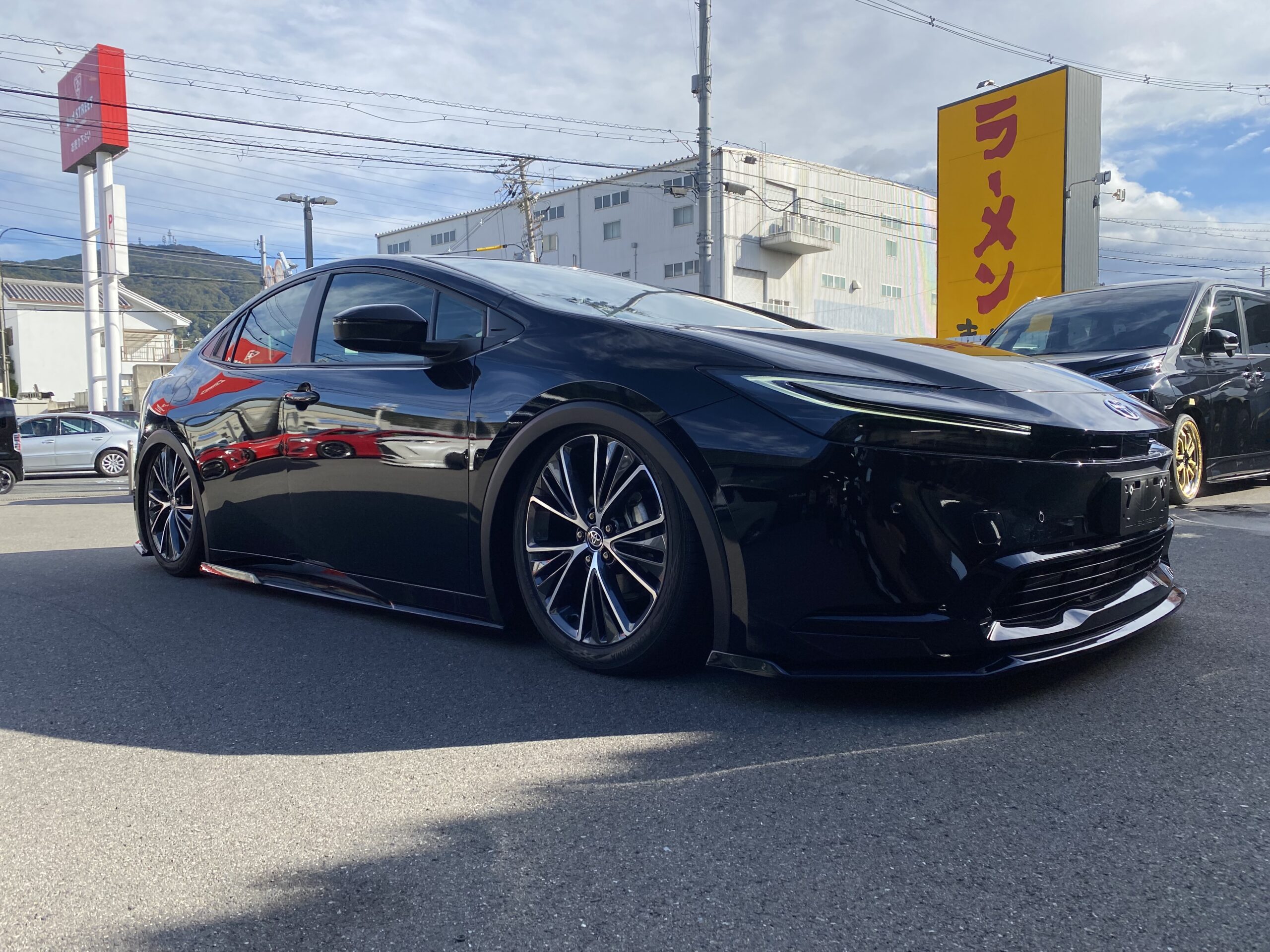 60プリウス車高調整のご紹介！！ エアサス / エアフォース ｜ KUHL(クール)