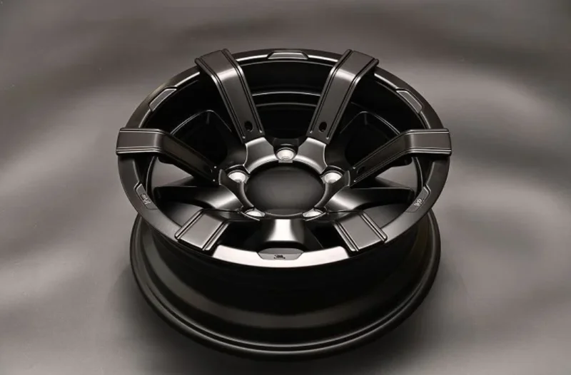 オフロードカーに最適！KUHLオリジナルホイール「VERZ-KROSS X6