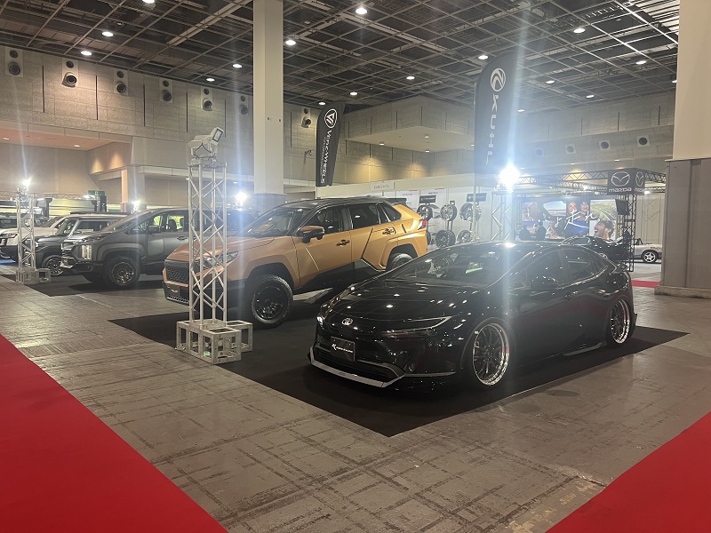 クールレーシング 大阪モーターショー2023 トヨタ 60プリウス エアロパーツ カスタム 新作