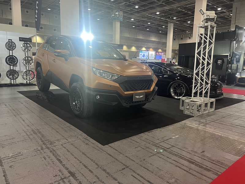 クールジャパン 大阪モビリティショー2023 RAV4 マーズ ブラーバ