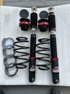 KUHLのN-BOXカスタム車高調