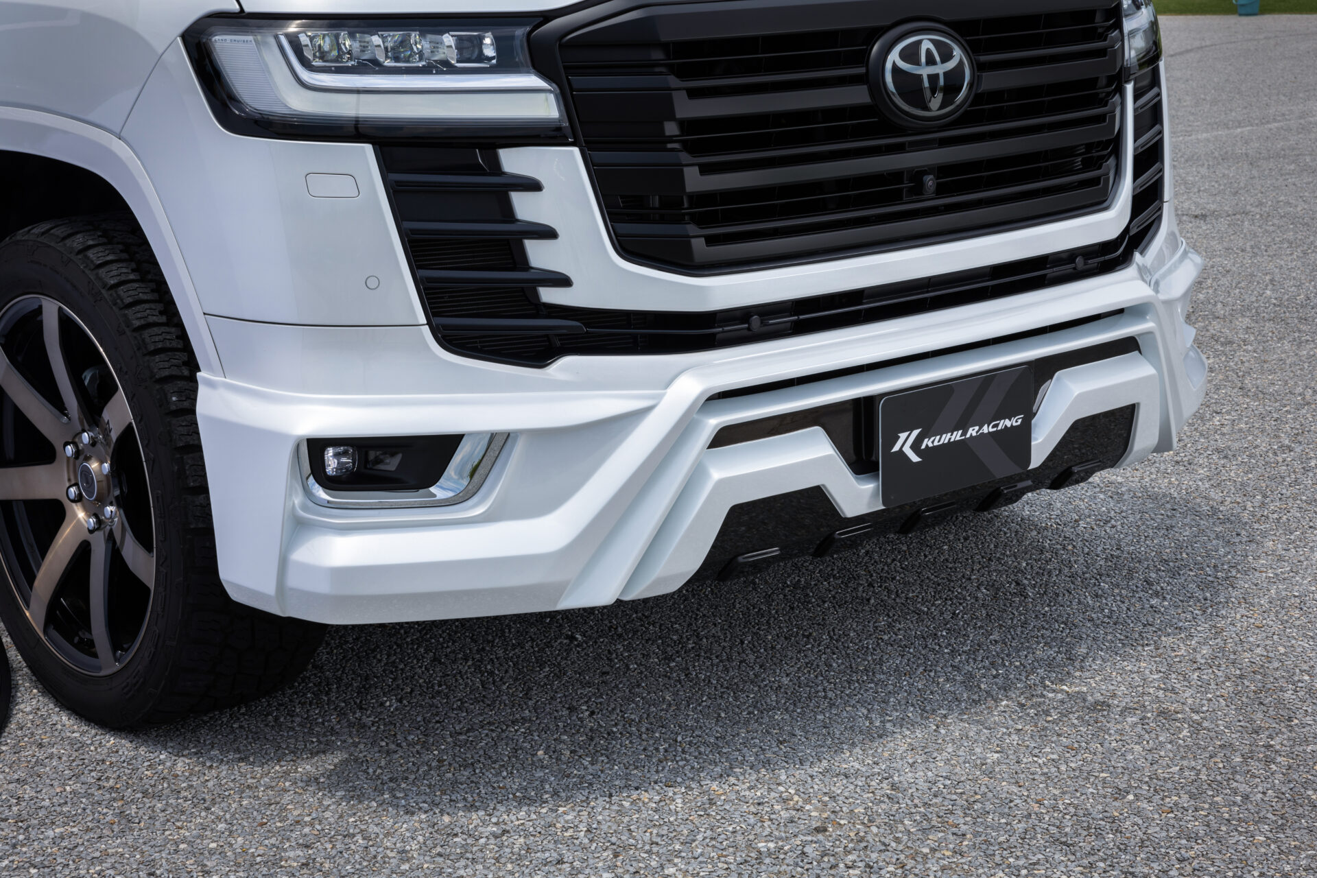 LC300-SS フロントハーフスポイラー