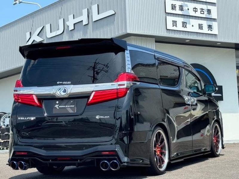 KUHLカスタムの30ヴェルファイア