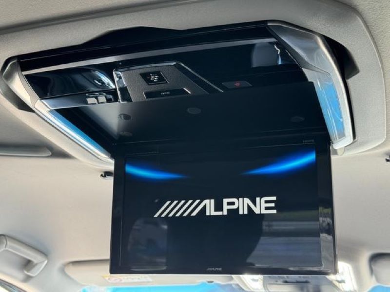 ヴェルファイア用のアルパイン12.8インチフリップダウンモニター