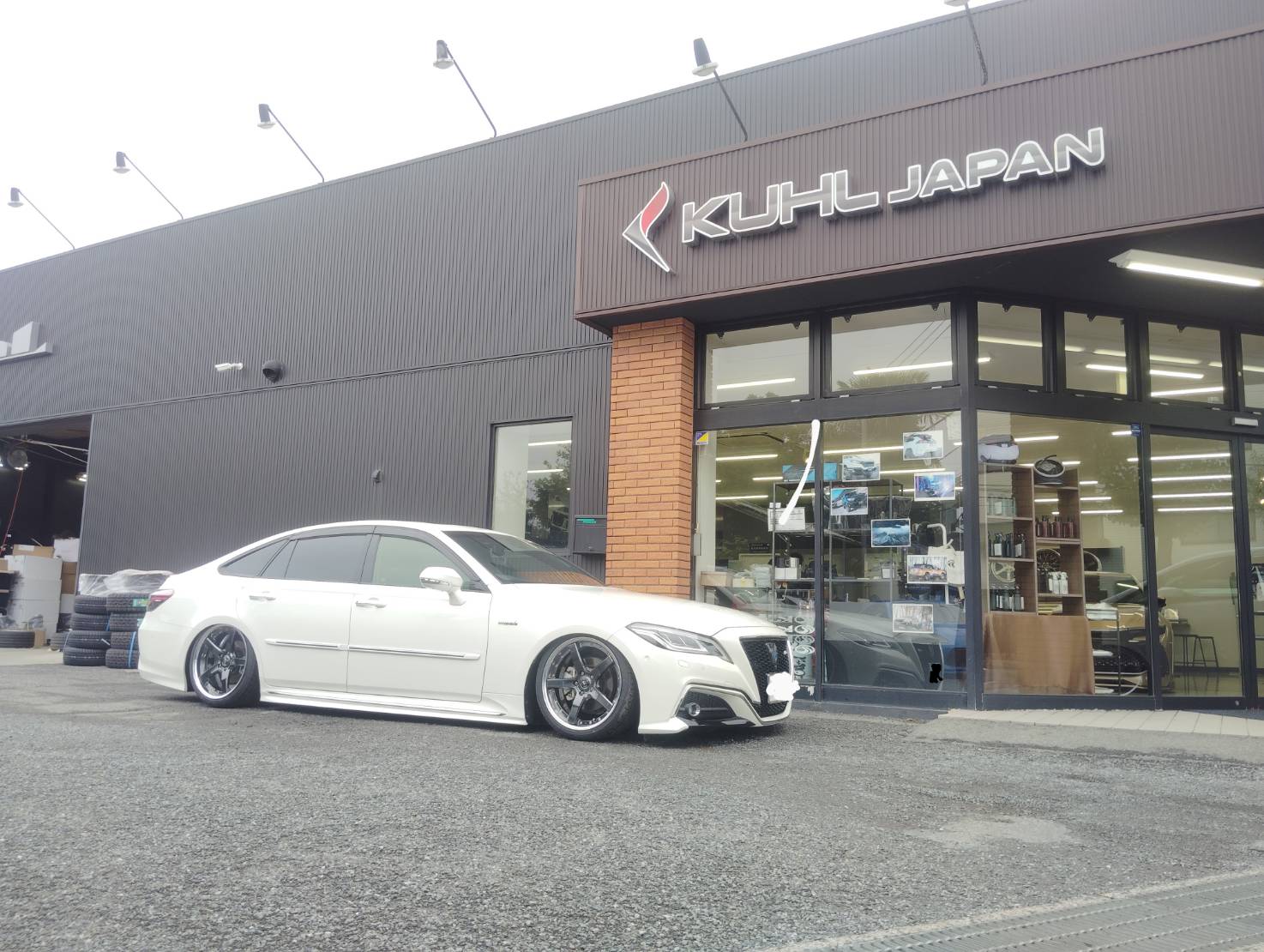 220クラウン エアサス化 ｜ KUHL(クール)