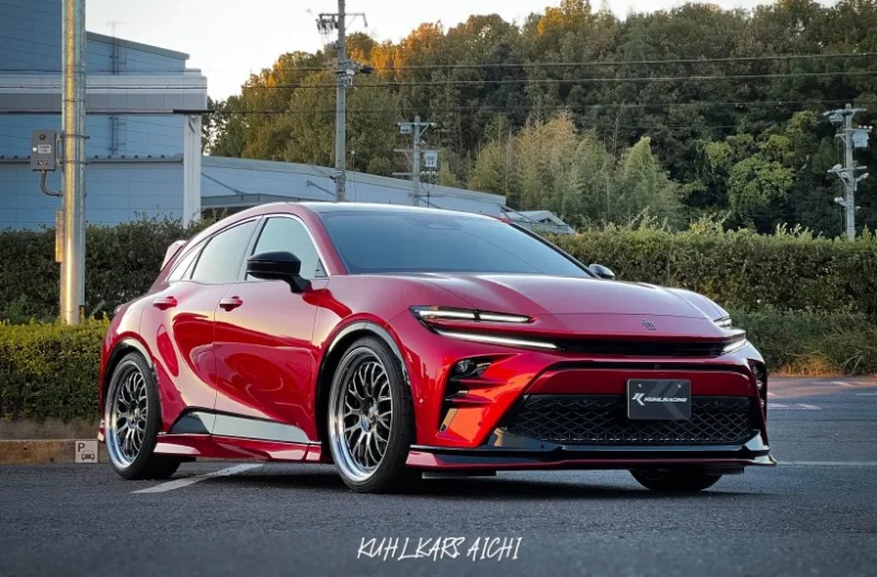 ラブandベリーチャタークラウン KUHL KARS 愛知にクラウンスポーツが入庫しました！お得なカスタム