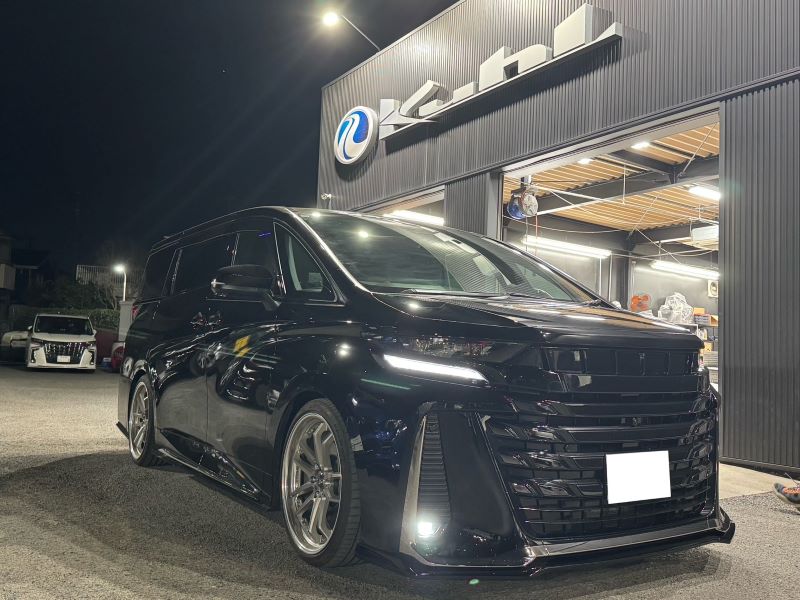 KUHLさいたまにて40ヴェルファイアKUHLフルカスタム仕様を製作致しまし