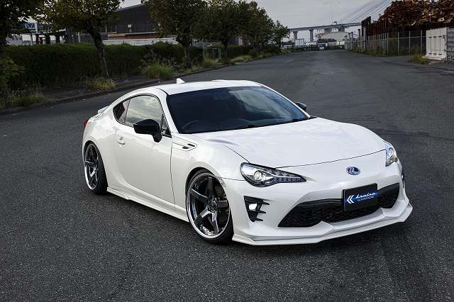 ZN6型86・BRZをカスタムするなら買取り保証付き「KUHL PACK