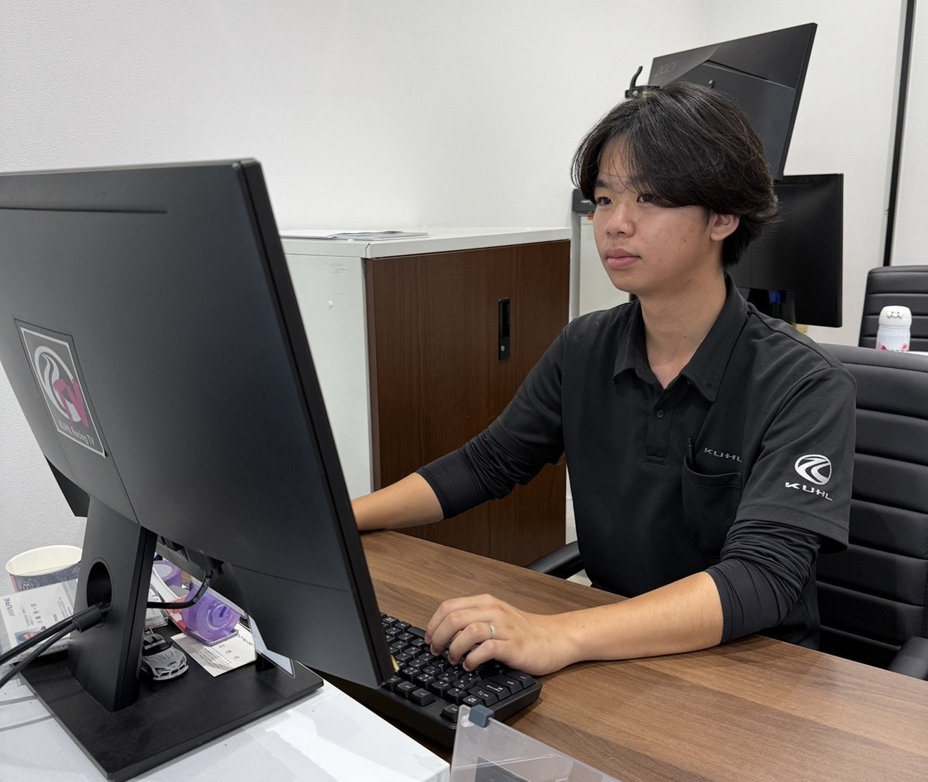 営業サポート：青木