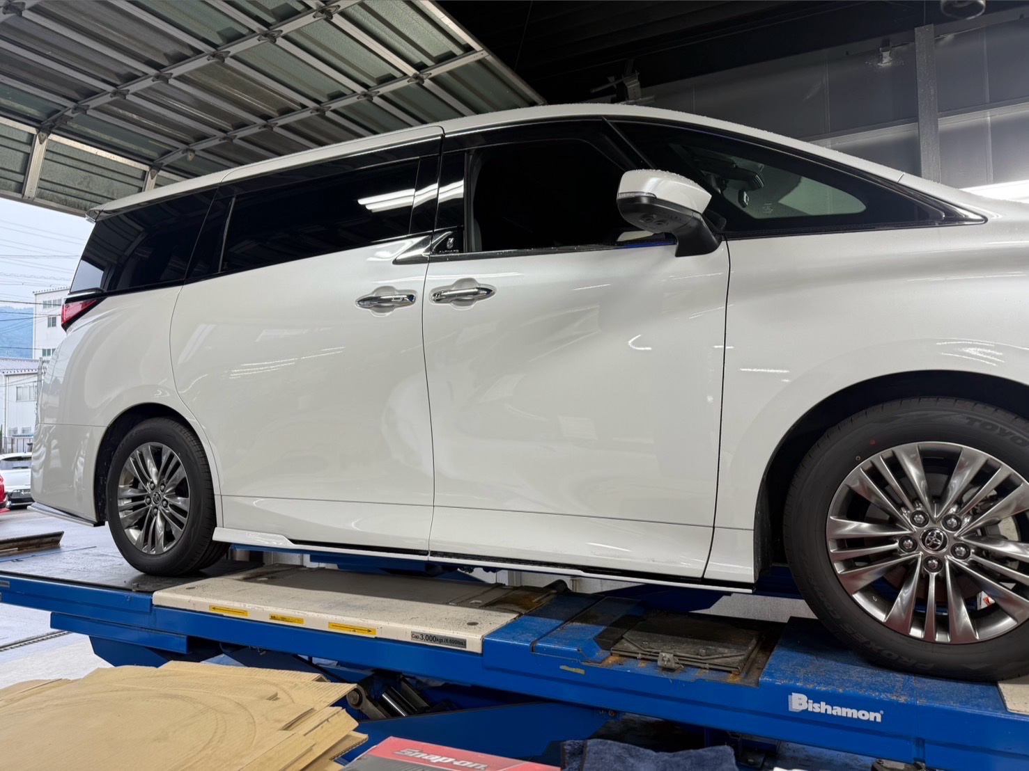 40系 アルファード フルエアロ 21インチ カスタム 車高調 ローダウン ツライチ