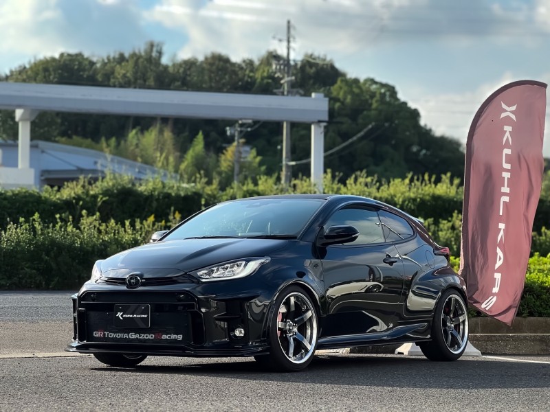 GRエアロパーツでカスタムしたGRヤリスが入庫！BLITZ車高調も装着済み
