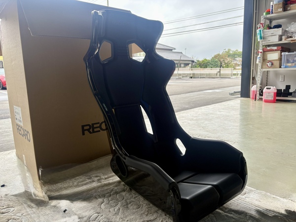 RZ34にレカロのシート「RECARO PRO RACER RMS 2700G」を取付けました