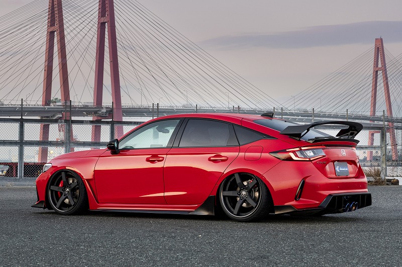 KUHL クール　新作エアロ　カスタム　デモカー　ホンダ　HONDA シビック　civic タイプR ドレスアップ　エアロ　空力　車　