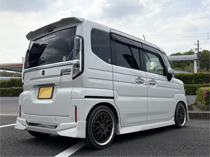 KUHL新スタッフのスペーシアカスタム（リア）