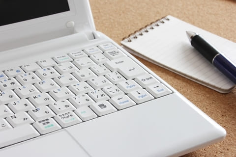 車を売るときの必要書類には何があるのか 売却までの流れも紹介 中古車フリマサイト クリマ