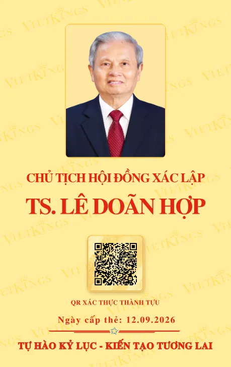 Mặt sau thẻ TS. LÊ DOÃN HỢP