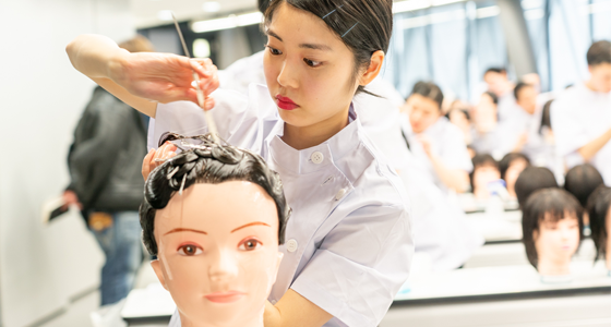 美容師を目指せる美容専門学校・東京｜東京モード学園