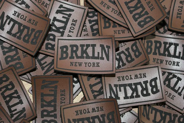 Нашивки с гравировкой