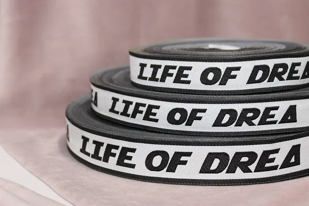 Тасьма жакардова