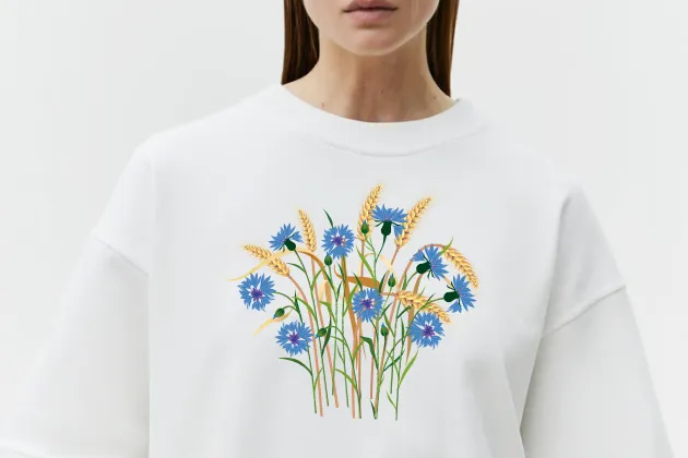 Цветочные принты, вышиванка