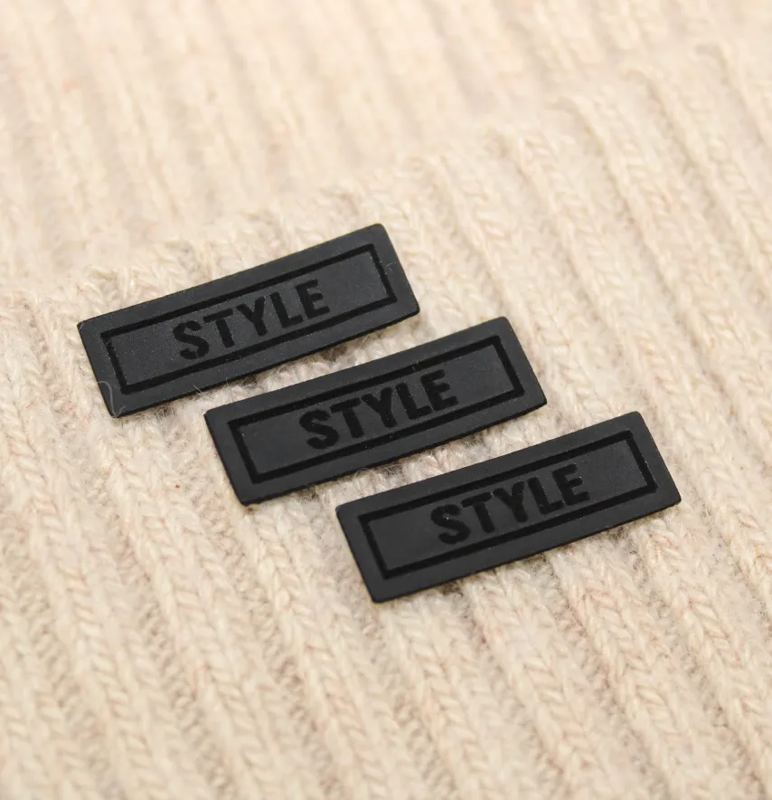 Нашивка "Style" 30*10мм черного цвета-1