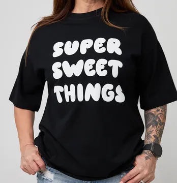Футболка женская оверсайз "Super sweet things" черного цвета