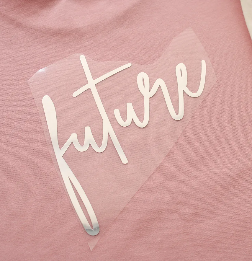 Термоаплікація з плівки "Future" 15,5*16,8 -1