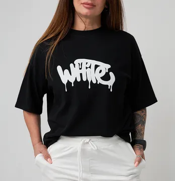 Женская футболка оверсайз "White" черного цвета.