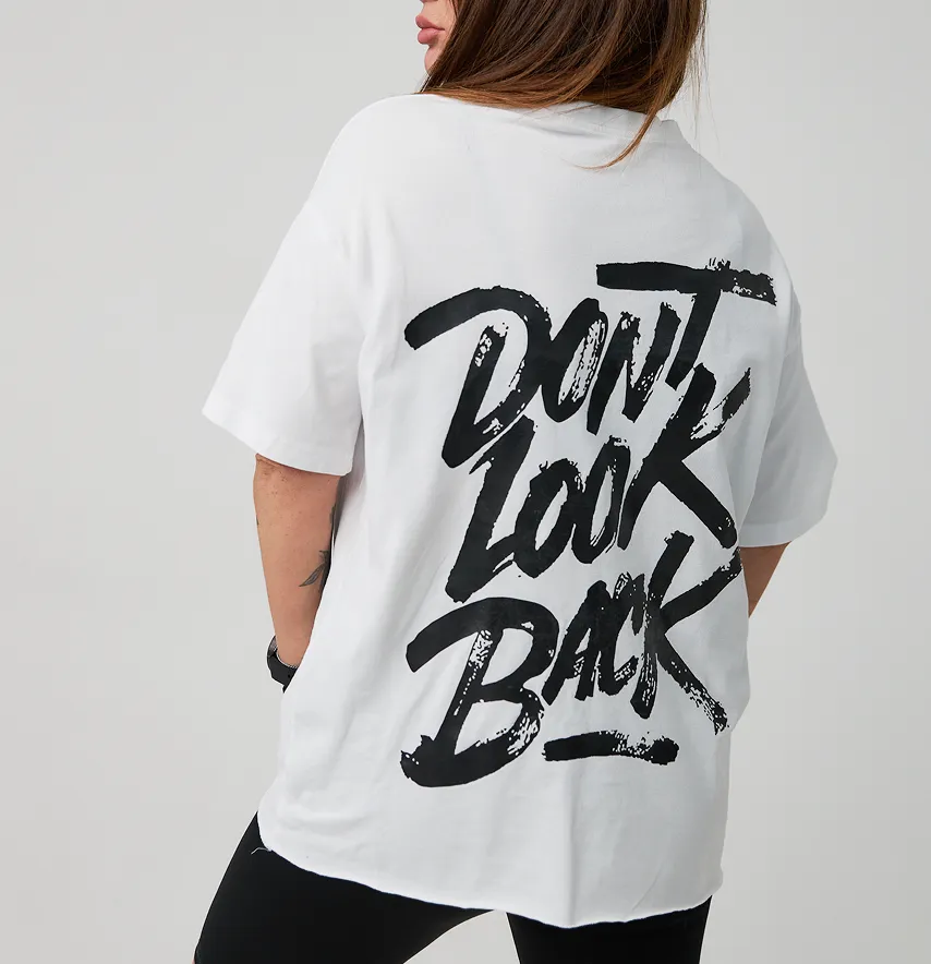 Футболка жіноча оверсайз "Don't look back" білого кольору-0