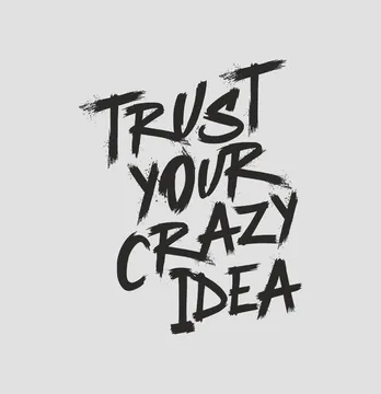 Термоналіпка "Trust your crazy ideas" 15,4*19 см чорного кольору