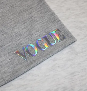 Термоаплікація з плівки "Vogue" 8*2 cм голограма