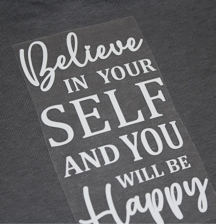 Термоаплікація з плівки "Believe in yourself" 14*8 см білого кольору-1