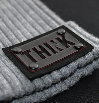 Нашивка "Think" 60*40 мм чорно-червоного кольору