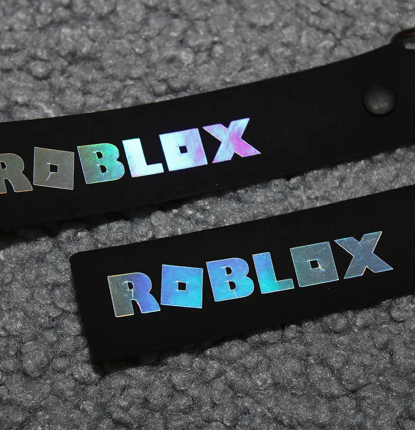 Підвіска з карабіном "Roblox" 20*120 мм чорного кольору-3