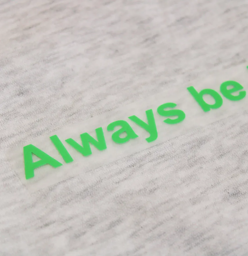 Термоаплікація з плівки "Always be in style" 18*2 см салатового кольору-1