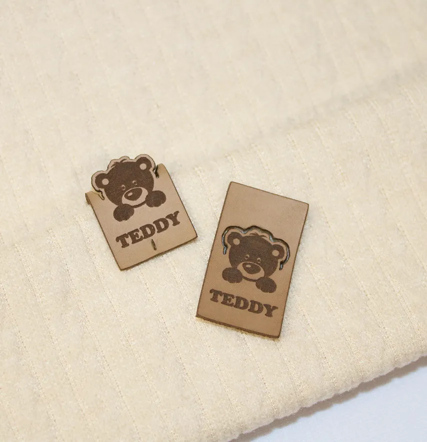 Нашивка "Teddy" 20*35 мм коричневого цвета-1