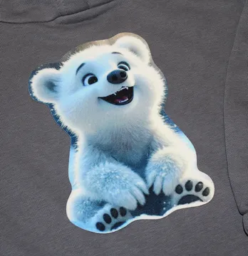 Нашивка тканевая фигурная "Белый медведь в снегу" 14,8*19 см из кашемира