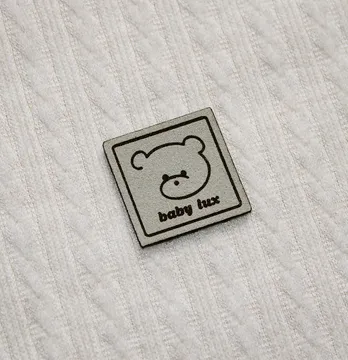 Нашивка "BabyLux" ведмедик 30*30 мм оливкового кольору