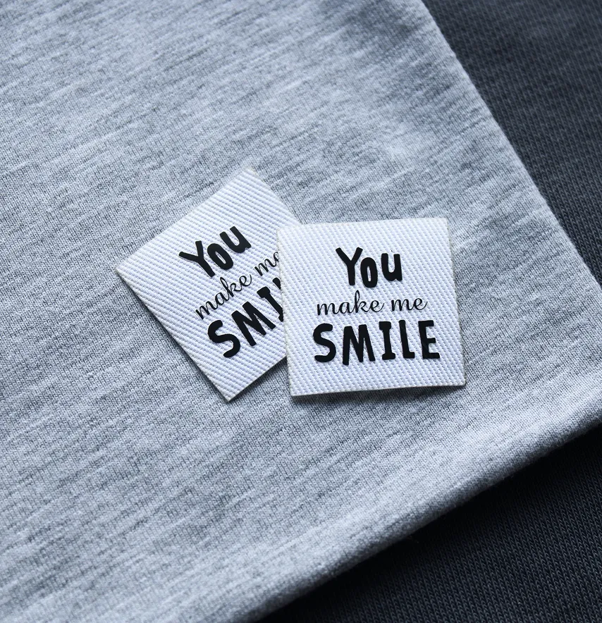 Нашивка котонова "You make me smile" 30*30 мм на клейовій основі-1