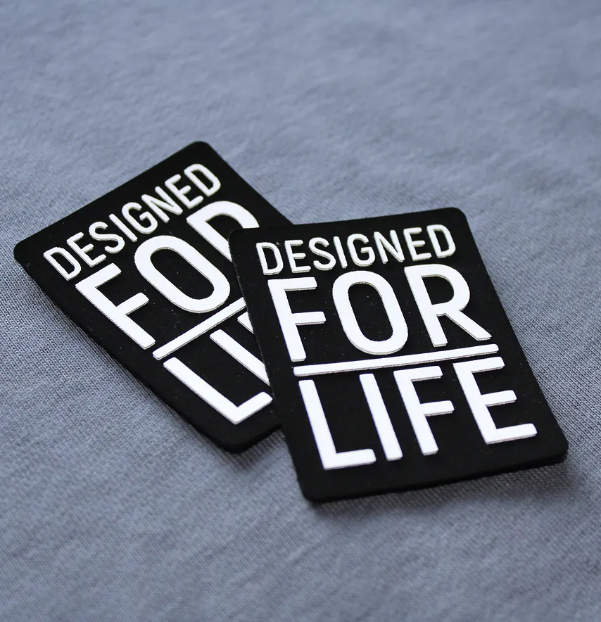 Нашивка "For Life" з об'ємним лого 55*65 мм чорного кольору з білим написом-3