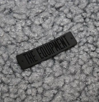Нашивка "The equipment" 40*10 мм чорного кольору