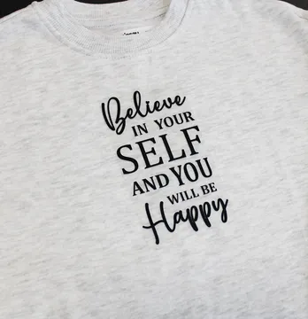 Термоаплікація з плівки "Believe in yourself" 14*8 см чорного кольору