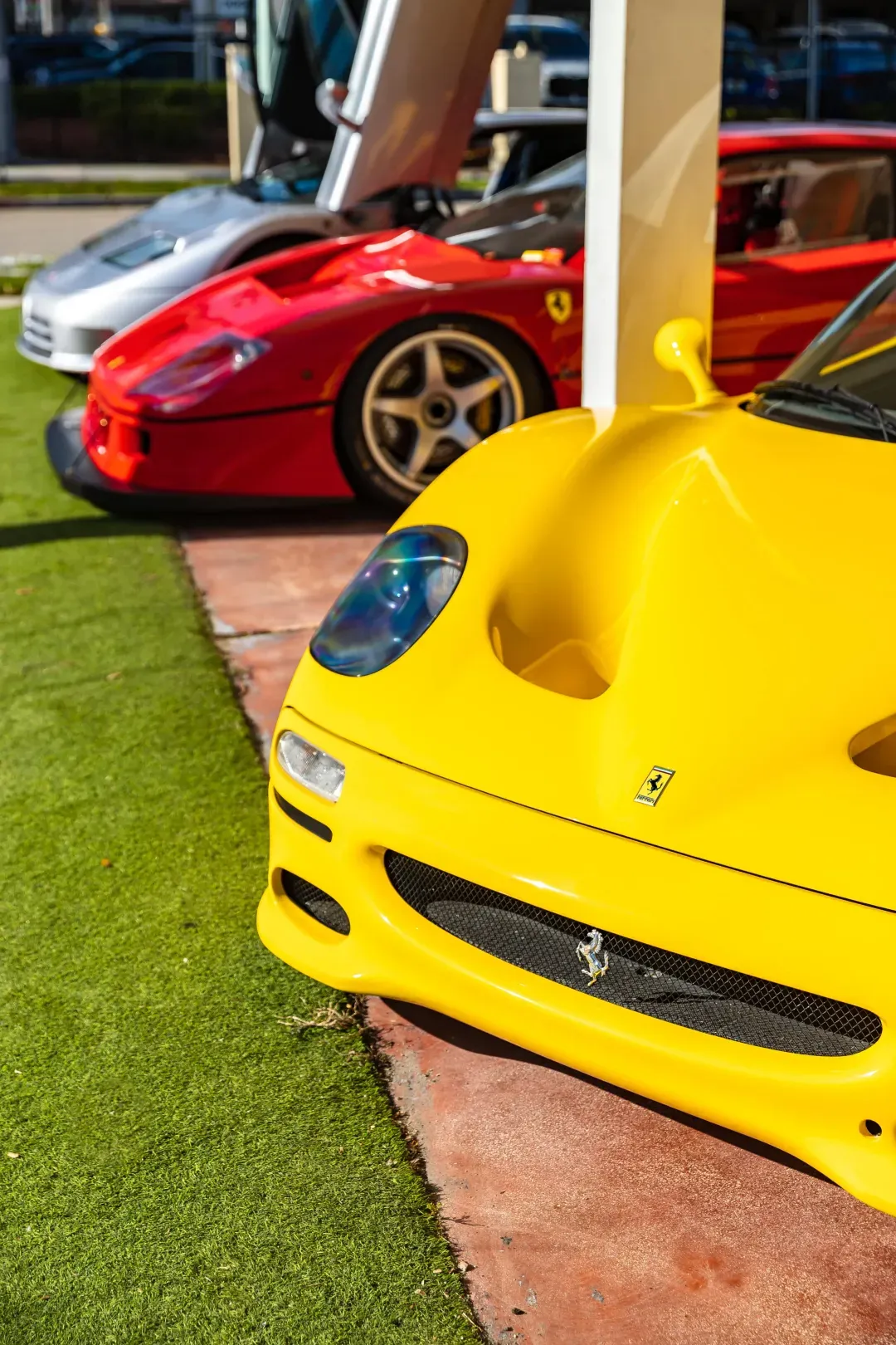 lamborghinis lined up
