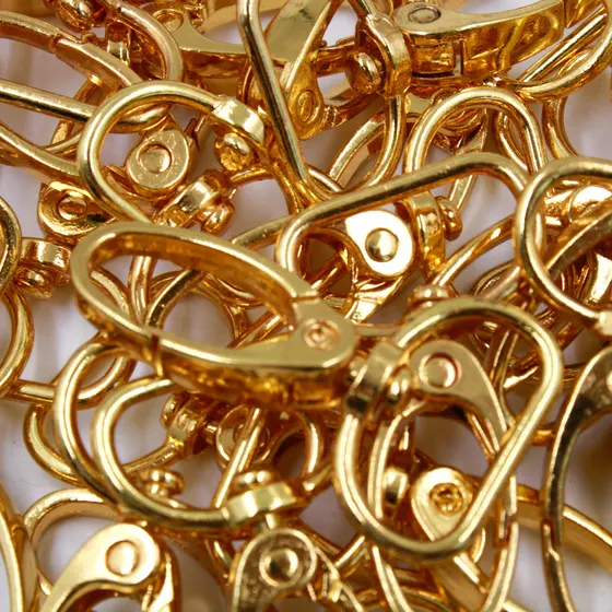 Fecho Mosquetao Base Arredondada 42Mm Em Zamac (100 Pc) - Dourado