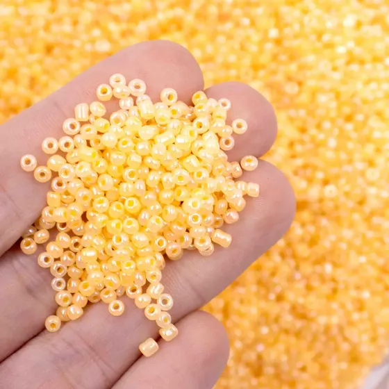 Micanguinha Candy Color 1.9Mm (12/0) Em Vidro Com 450G