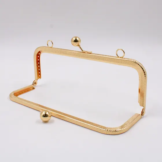 Fecho Da Vovo Retangular 18Cm Em Ferro Unidade - Dourado