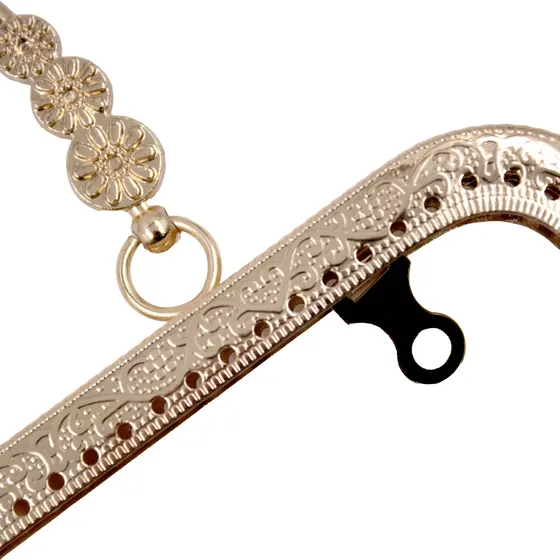 Fecho Da Vovo Retangular Com Alca 20X6.5Cm Em Ferro Unidade - Dourado