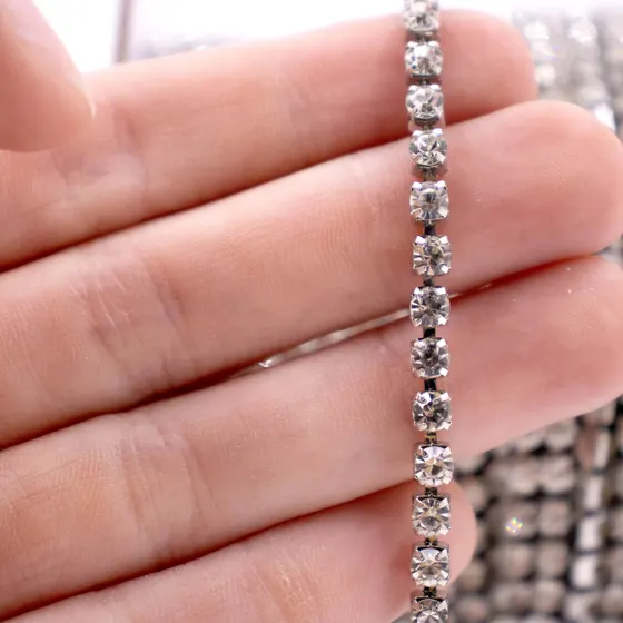 Corrente De Strass Junta Ss16 Em Vidro Com 25 Metros
